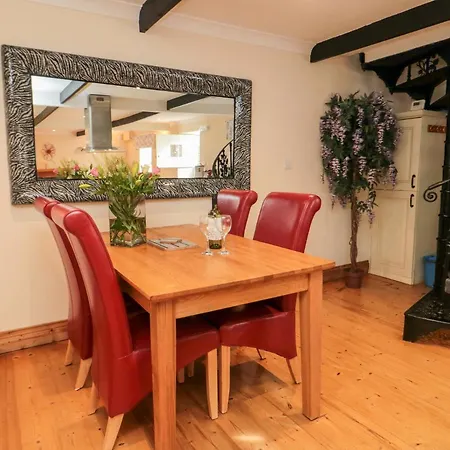 Holiday home St Hilda's *